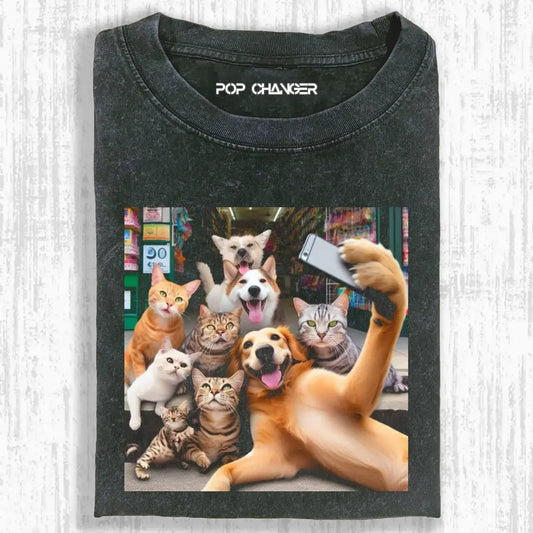 SELFIES WITH FRIENDS TEE